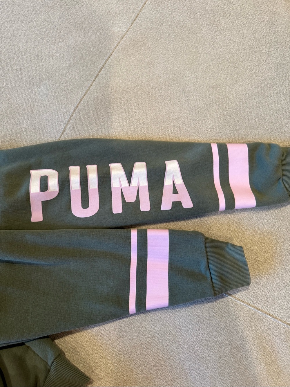 Puma Olive Green Women’s Hoodie & Joggers with Pink Accents - Picture 5 of 10